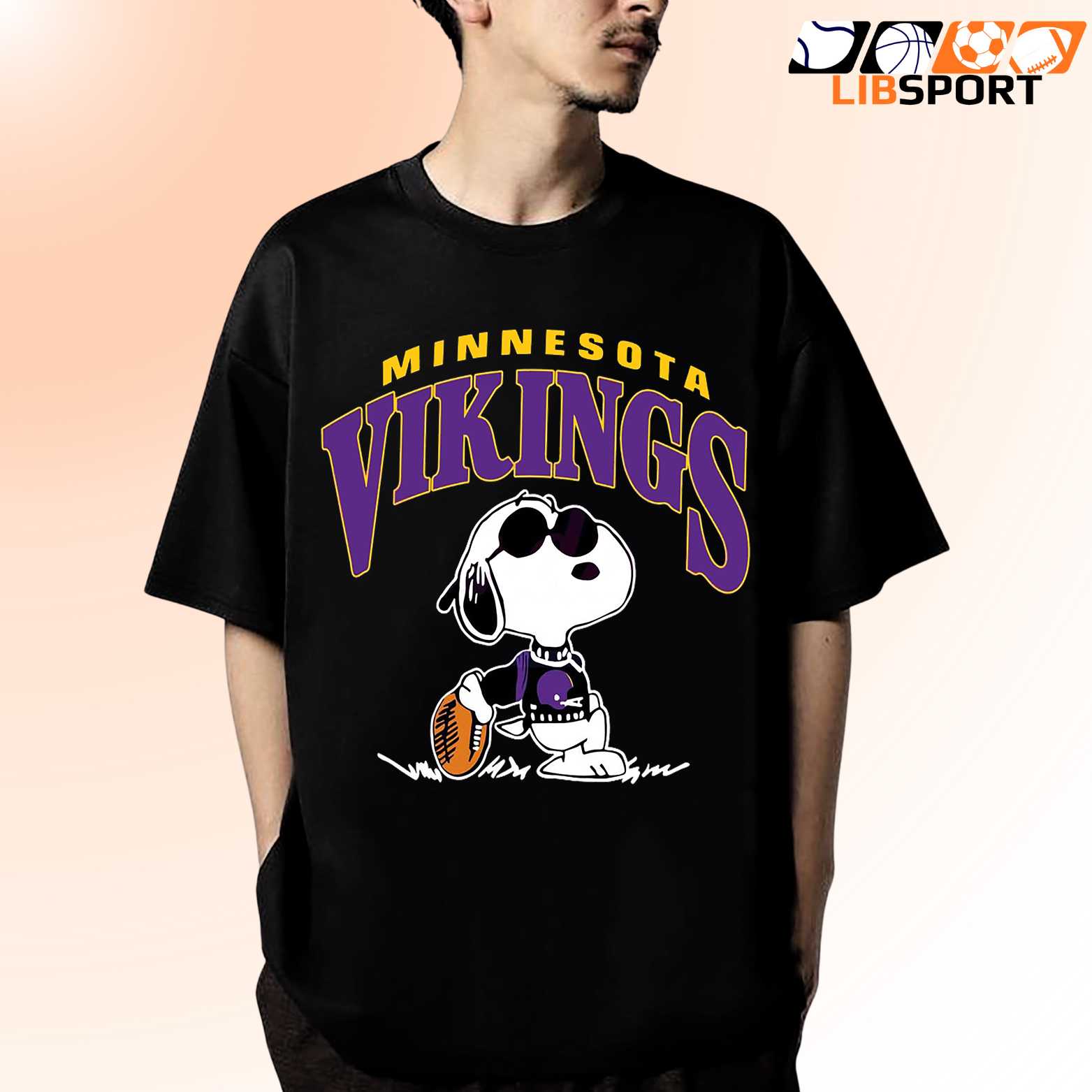 Minnesota Vikings Snoopy T Shirt, Unisex Game Day Streetwear Shirt